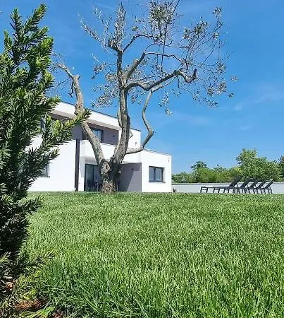 Pool House Klarici Prázdninový dům *