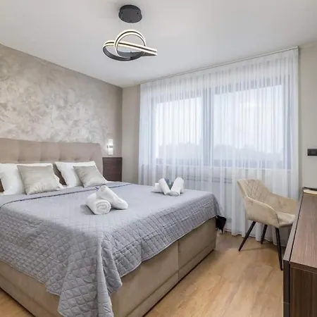 Pool House Klarici * Juršići